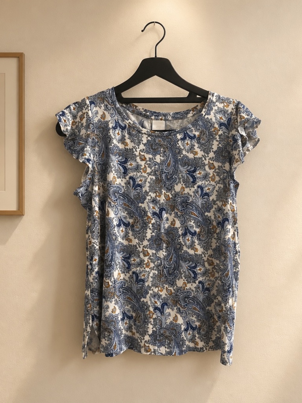 H&M Blue and White Paisley Flutter Sleeve Top